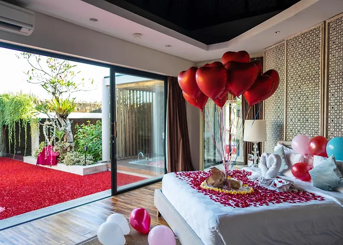 Berry Romantic Villa