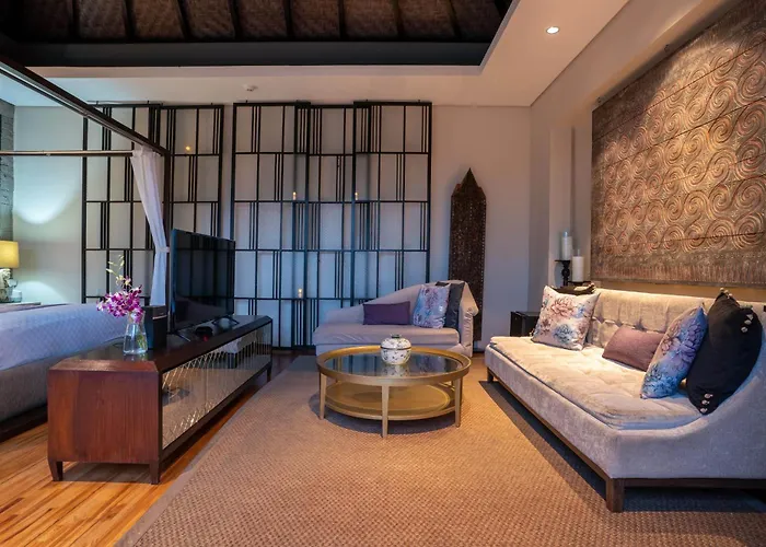 Berry Romantic Villa