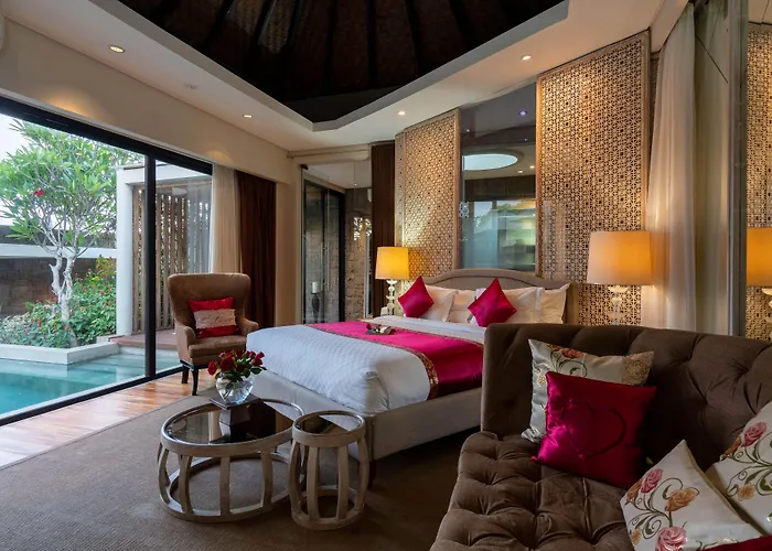 Berry Romantic Villa Seminyak